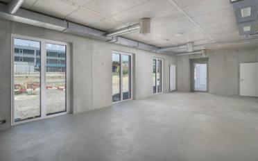 Commercial - image - 4