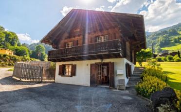 Chalet 4.5 pièces - image - 1