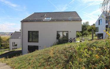 Bifamiliar house - image - 4