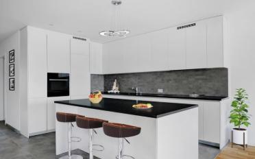 Apartment 5 rooms - image - 3