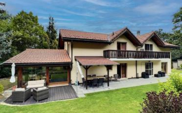 Mixed use property - image - 2