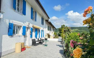 Row house - image - 1