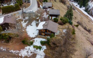 Chalet 6.5 pièces - image - 14