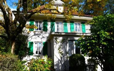 Einfamilienhaus 6.5 Zimmer - image - 2