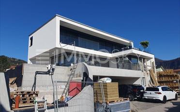 Single house 8 rooms - image - 1