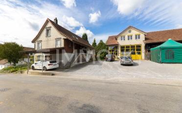 Wohngebäude 8.5 Zimmer - image - 2