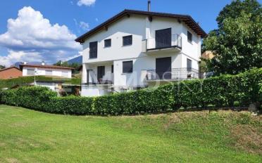 Einfamilienhaus 10.5 Zimmer - image - 1