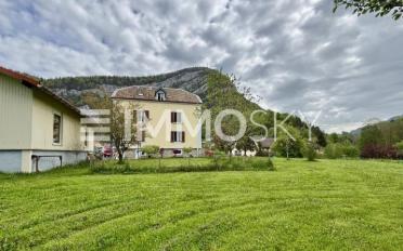 Residential building 10 rooms - image - 1
