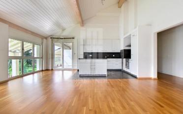 Dernier étage 7 pièces - image - 3