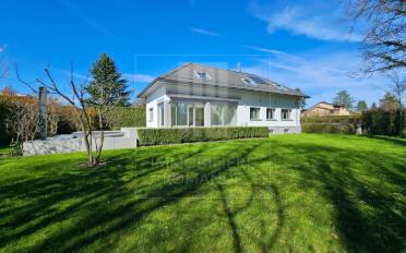 Einfamilienhaus 10 Zimmer - image - 1