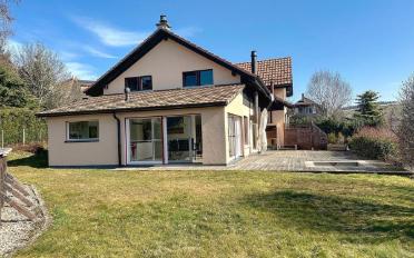 Einfamilienhaus 7.5 Zimmer - image - 1
