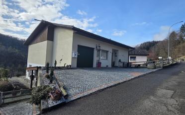 Einfamilienhaus 6.5 Zimmer - image - 1