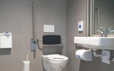 Commercial - image - 8