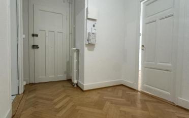 Apartment 4 rooms - image - 8