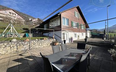 Einfamilienhaus 6.5 Zimmer - image - 2