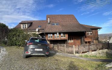 Einfamilienhaus 9.5 Zimmer - image - 1