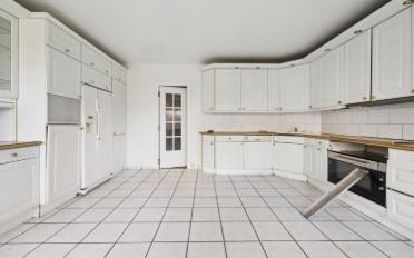 Apartment 6 rooms - image - 4
