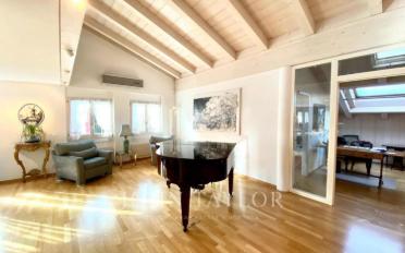 Loft 9 pièces - image - 2