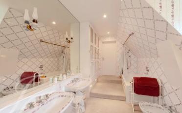 Single house 26 rooms - image - 12