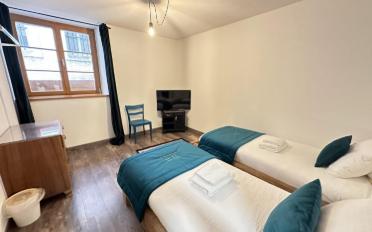 Apartment 5 rooms - image - 12
