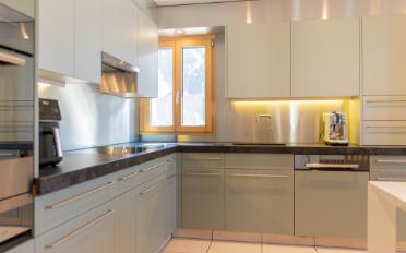 Chalet 7.5 pièces - image - 7
