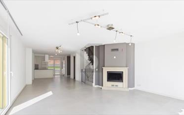 Maison contiguë 6.5 pièces - image - 2