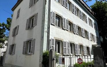 Residential building - image - 1