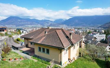 Villa 8 pièces - image - 2