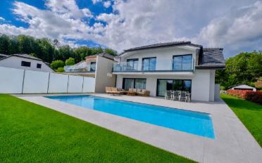 Bifamiliar house - image - 2