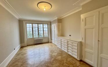 Apartment 8 rooms - image - 9