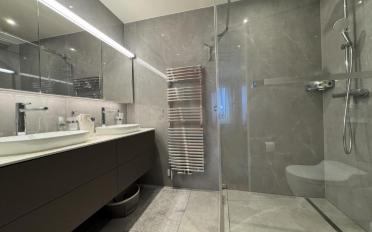 Furnished flat 5.5 rooms - image - 9