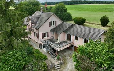 Maison 6.5 pièces - image - 1