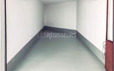 Single garage - image - 3