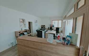 Bureau - image - 1