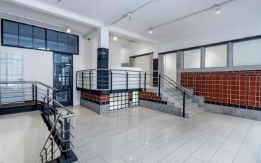 Commercial - image - 4