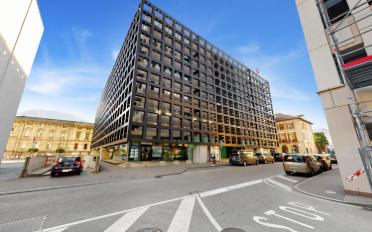 Office - image - 1