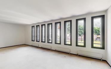 Office - image - 4
