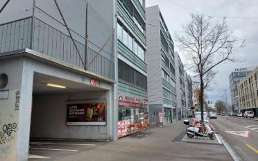 Moto Hallenplatz - image - 1