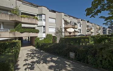 Single garage - image - 2