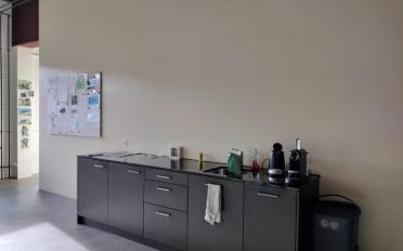 Office - image - 4