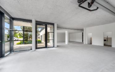 Commercial - image - 2