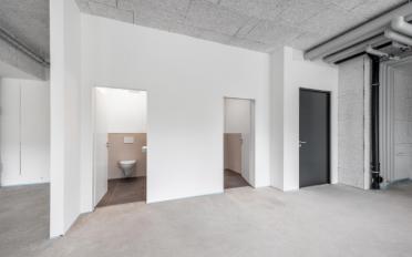Commercial - image - 4