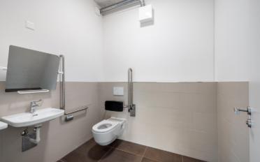 Commercial - image - 6