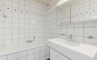Apartment 4 rooms - image - 8