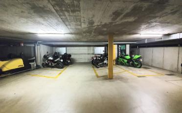 Moto Hallenplatz - image - 2