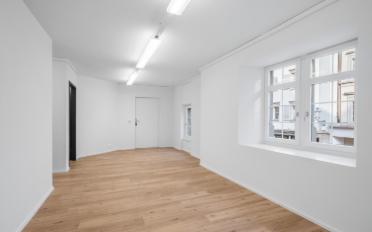 Office - image - 7