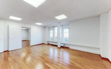 Office - image - 10