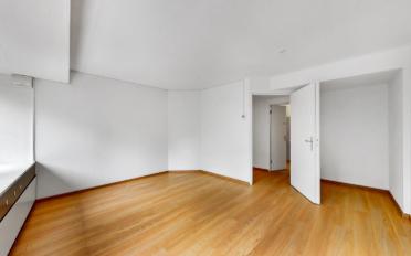 Office - image - 4