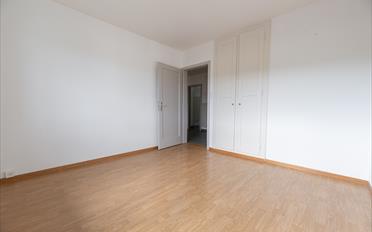 Apartment 4 rooms - image - 5