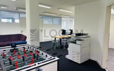 Office - image - 4